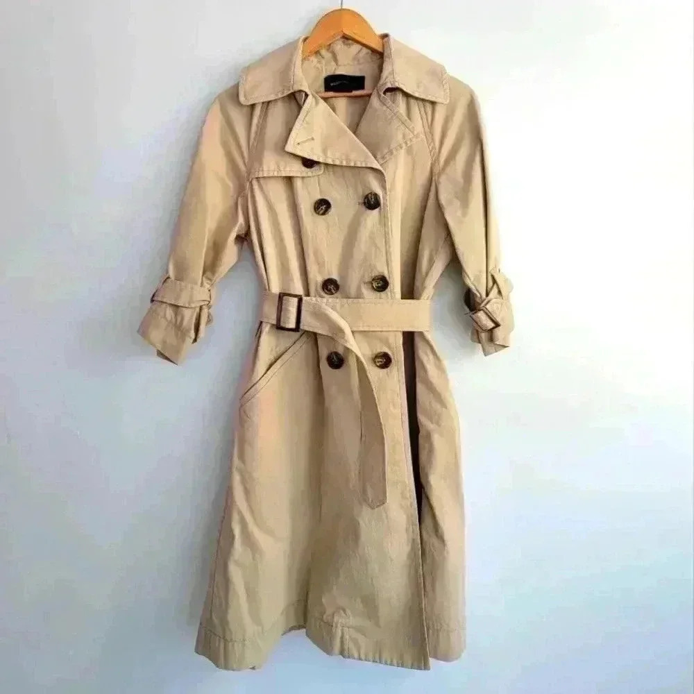 BCBG MAXAZRIA Trench Coat with 3/4 Sleeve  Size Small